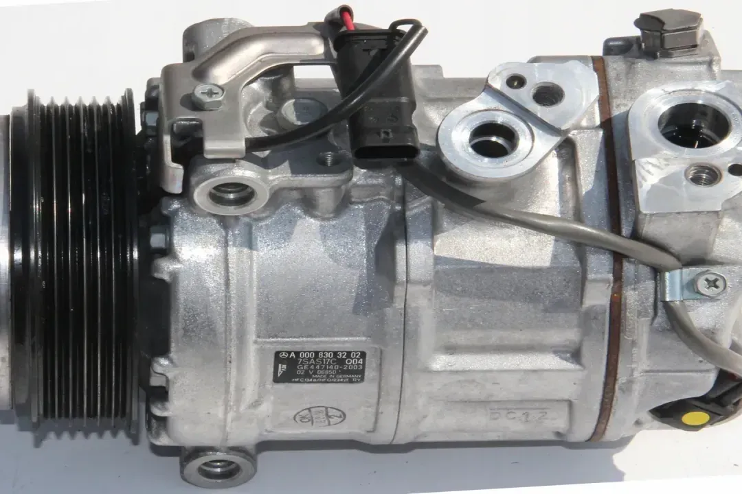 a0008303202   compressor